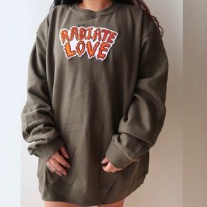 radiate love sweater ariana grande